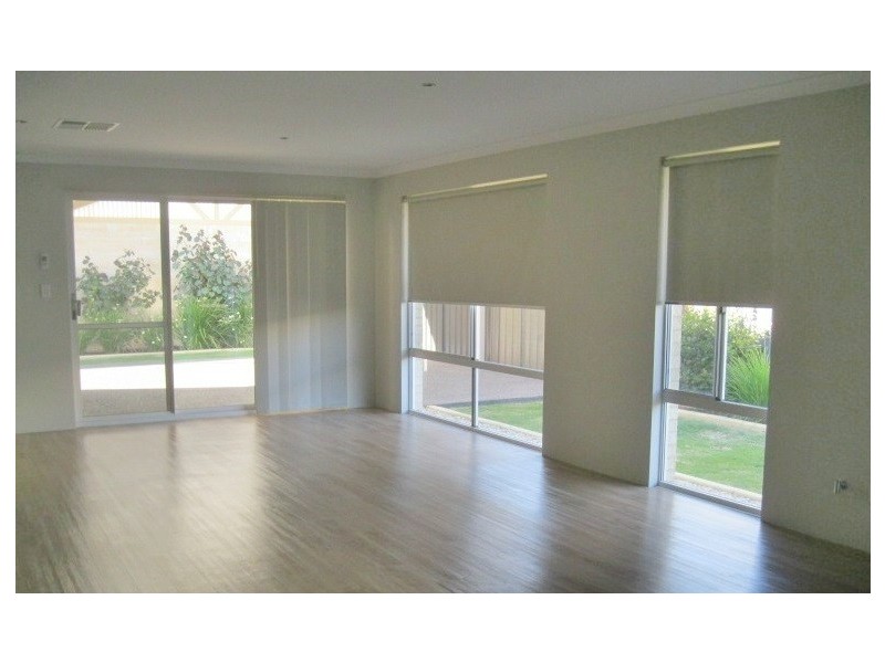 11 Sadler Circuit, Australind WA 6233