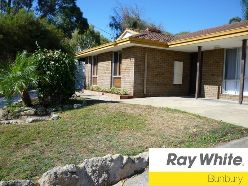8 Clewlow Court, Withers WA 6230