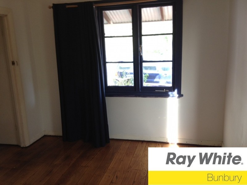 3A Little Street, Carey Park WA 6230