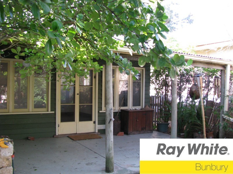 7 Thomas Street, Bunbury WA 6230