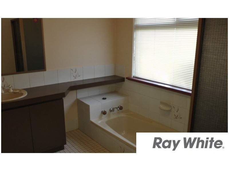 15 Crampton Avenue, Eaton WA 6232