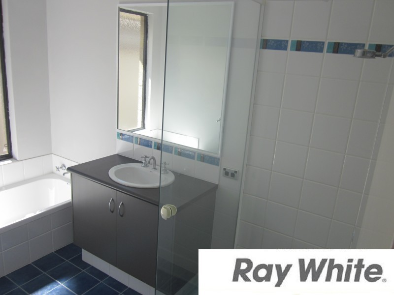28 The Boulevard, Australind WA 6233