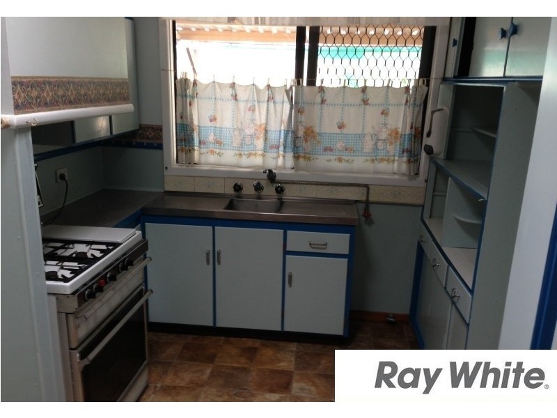 60 Wisbey Street, Carey Park WA 6230