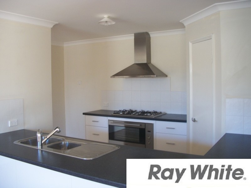 24 Snakewood Bend, Glen Iris WA 6230