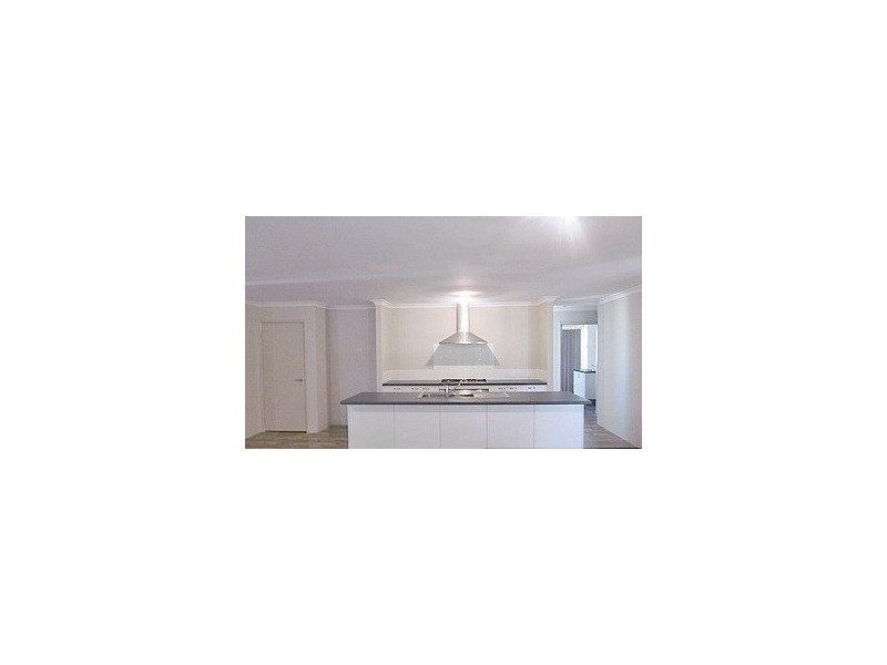 24 Carlingford Court, Australind WA 6233