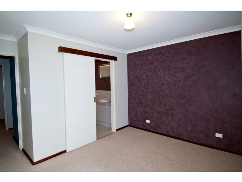 1/10 Gull Court, Dunsborough WA 6281