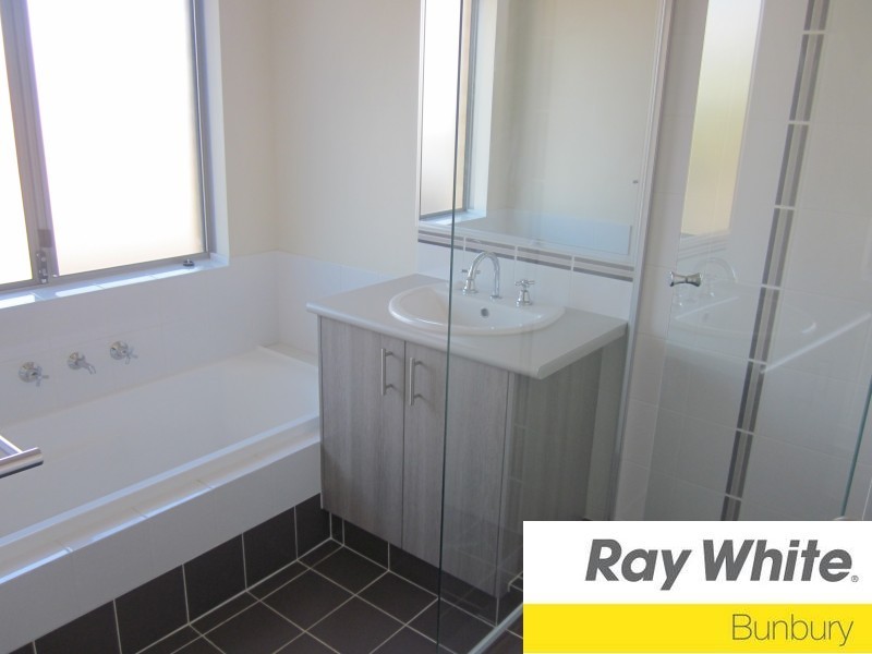 20 Burwood Drive, Australind WA 6233