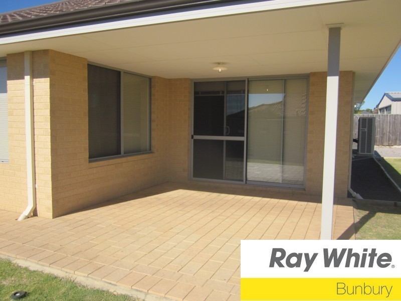 20 Burwood Drive, Australind WA 6233