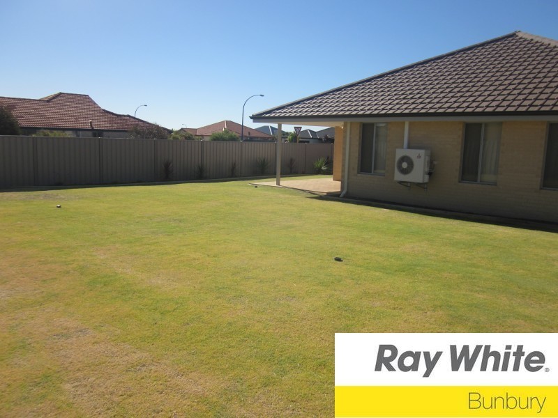 20 Burwood Drive, Australind WA 6233