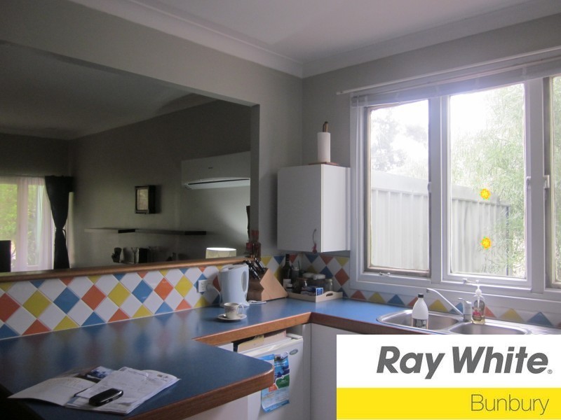 17 Stinton Street, Carey Park WA 6230