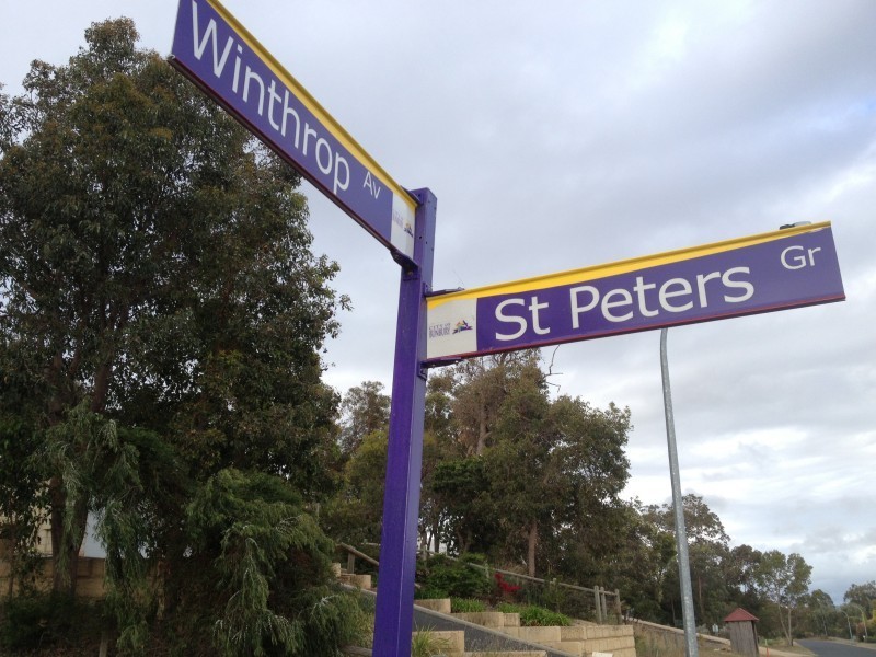 16 St Peters Green, College Grove WA 6230