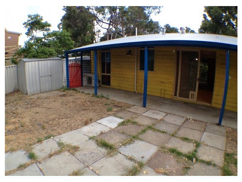 16 St Peters Green, College Grove WA 6230
