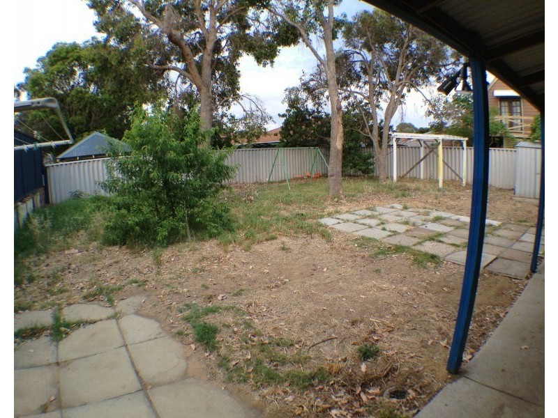 16 St Peters Green, College Grove WA 6230