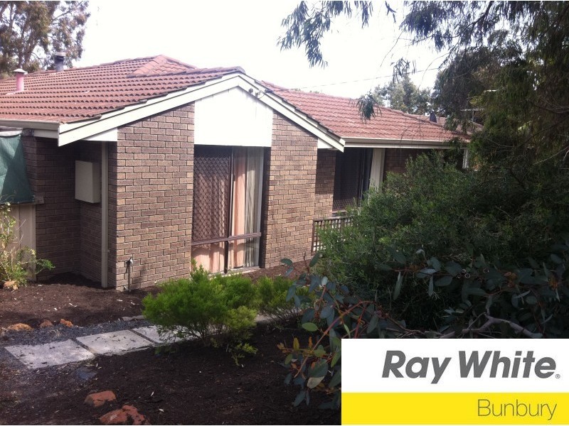 48 Jacaranda Crescent, Withers WA 6230