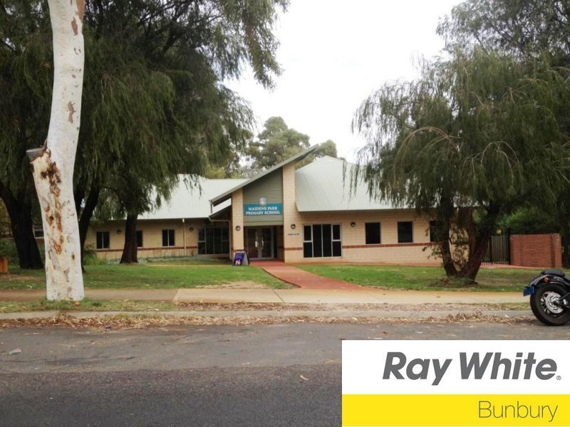 48 Jacaranda Crescent, Withers WA 6230