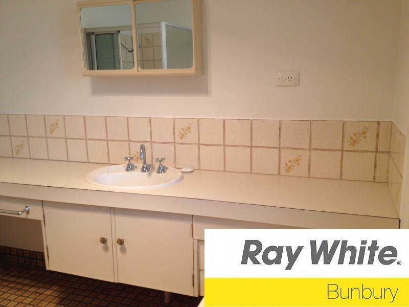 33A Twilight Terrace, Carey Park WA 6230