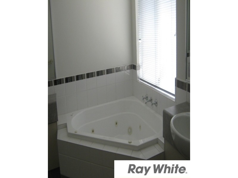 12 Connemara Way, Australind WA 6233