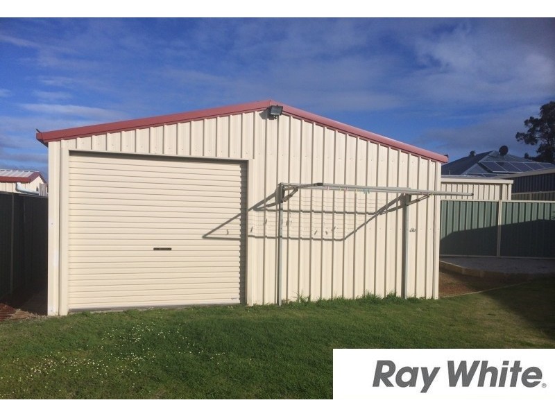 12 Connemara Way, Australind WA 6233