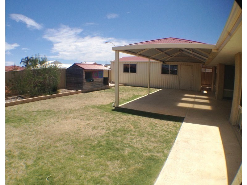 1 Cleveland Bay Avenue, Eaton WA 6232