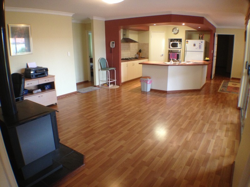 1 Cleveland Bay Avenue, Eaton WA 6232