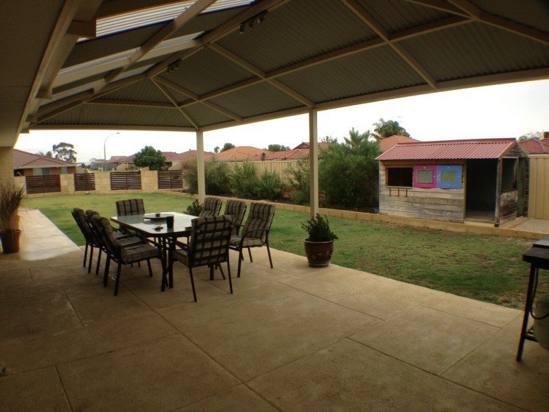 1 Cleveland Bay Avenue, Eaton WA 6232