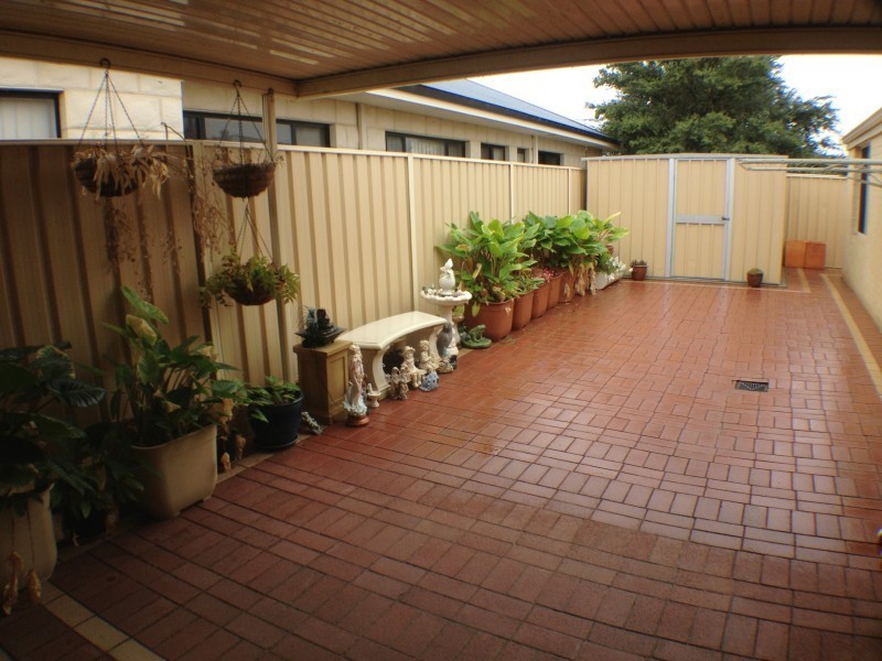 1 Cleveland Bay Avenue, Eaton WA 6232