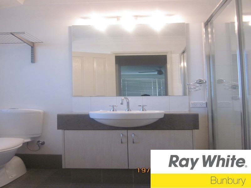 169 Braidwood Drive, Australind WA 6233