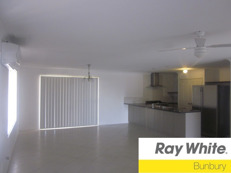 169 Braidwood Drive, Australind WA 6233