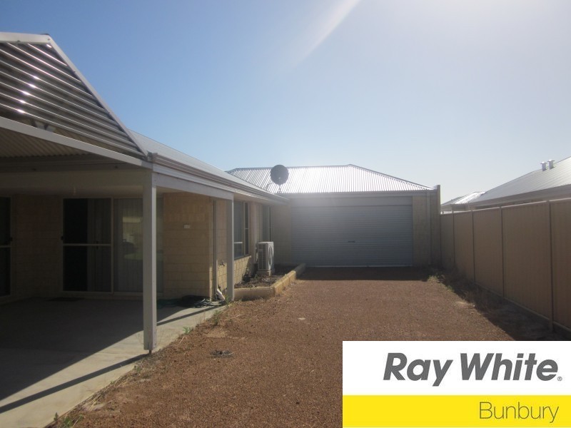 169 Braidwood Drive, Australind WA 6233