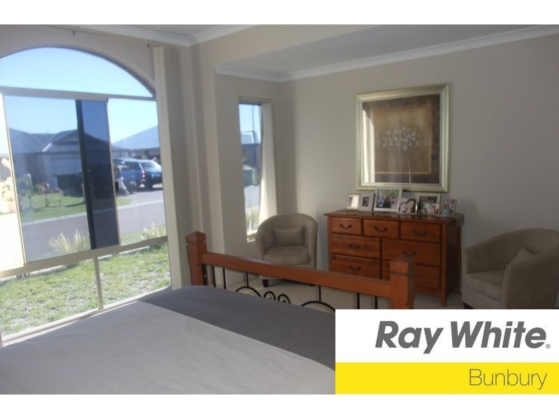 6 Kelston Way, Australind WA 6233