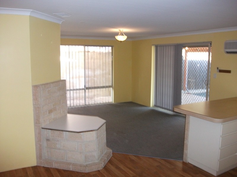 4 Sloan Court, Withers WA 6230