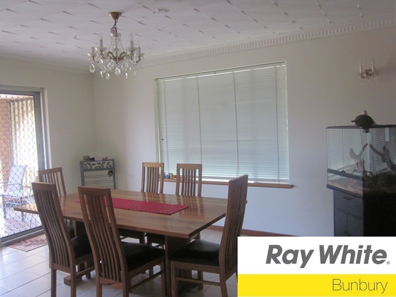 39 Hoylake Avenue, Bunbury WA 6230