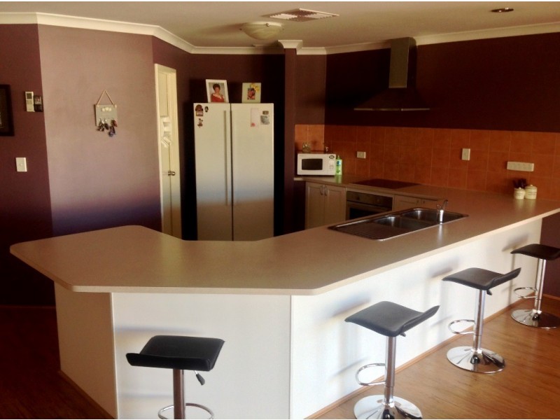 20 Leisure Drive, Australind WA 6233