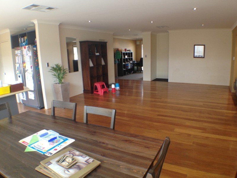 156 Dalyellup Boulevard, Dalyellup WA 6230