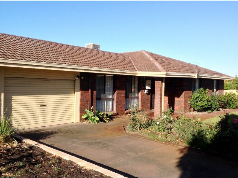 24b College Row, South Bunbury WA 6230