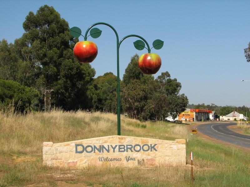 50 Victoria Parade, Donnybrook WA 6239