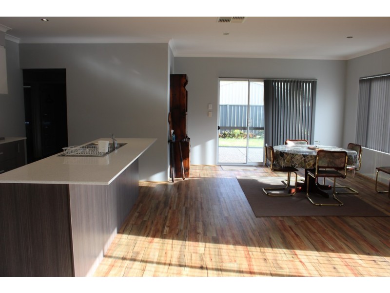 32 Henderson Crescent, Australind WA 6233