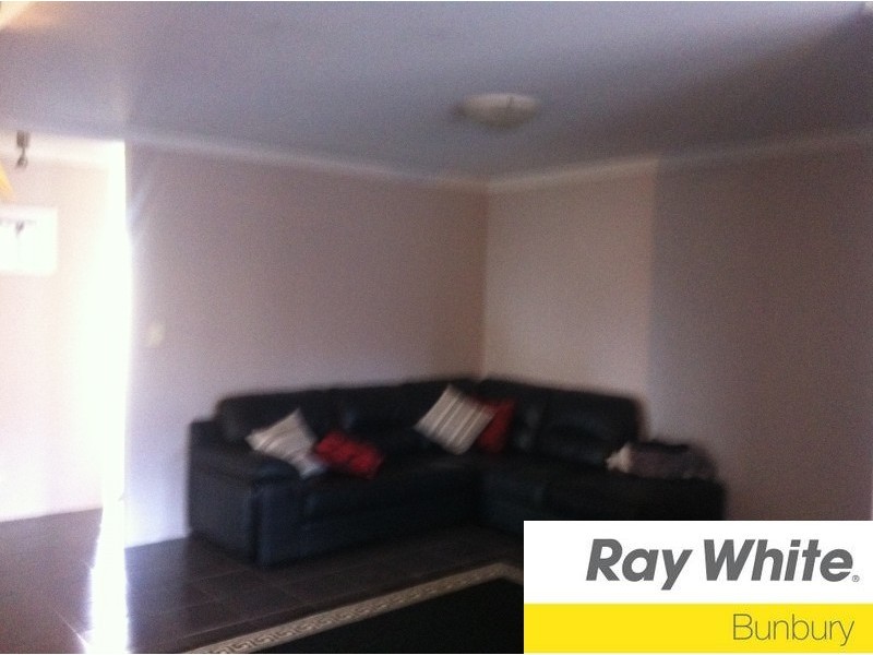 94 Hornibrook Road, Dalyellup WA 6230