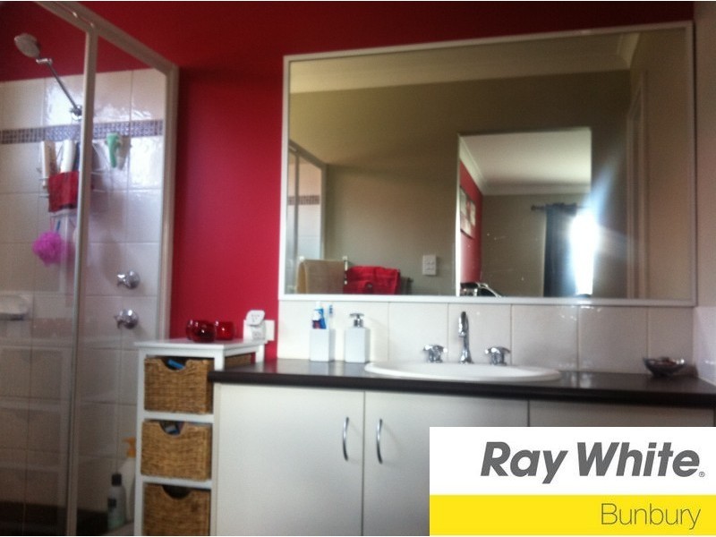 94 Hornibrook Road, Dalyellup WA 6230