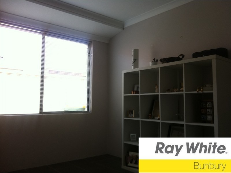 94 Hornibrook Road, Dalyellup WA 6230