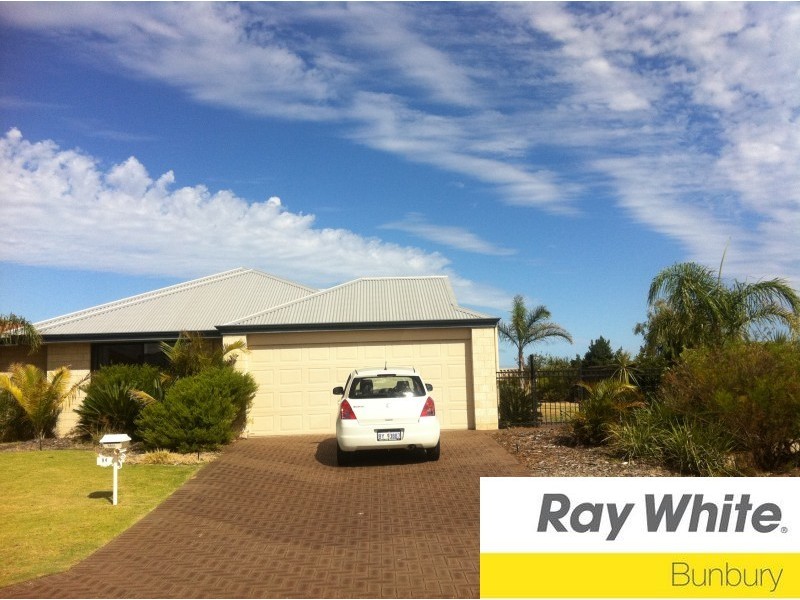 94 Hornibrook Road, Dalyellup WA 6230