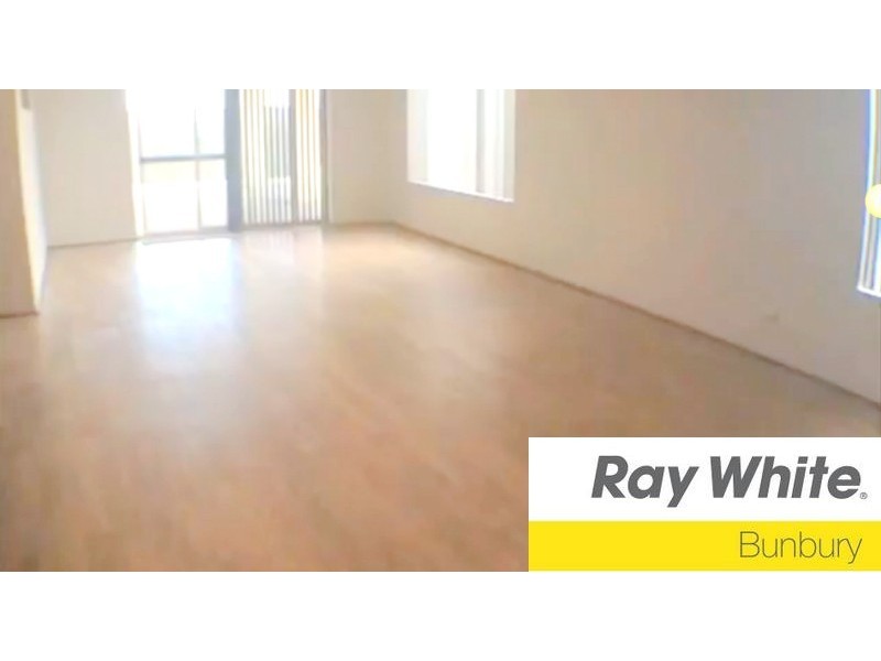 33 Henderson Crescent, Australind WA 6233