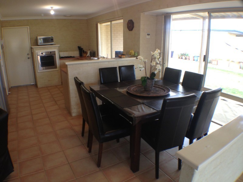 105 Hornibrook Road, Dalyellup WA 6230