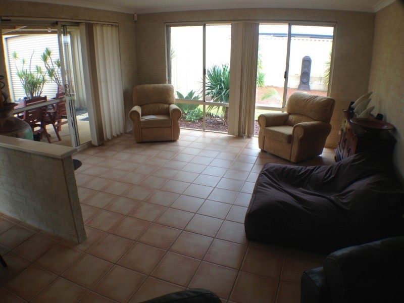 105 Hornibrook Road, Dalyellup WA 6230