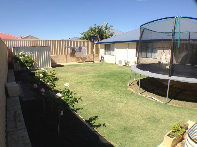 4 Casson Street, Dalyellup WA 6230