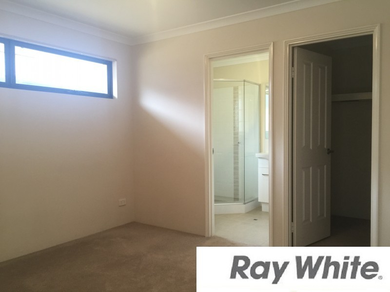 30 Woodrow Street, Carey Park WA 6230