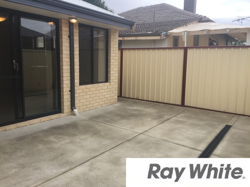 30 Woodrow Street, Carey Park WA 6230