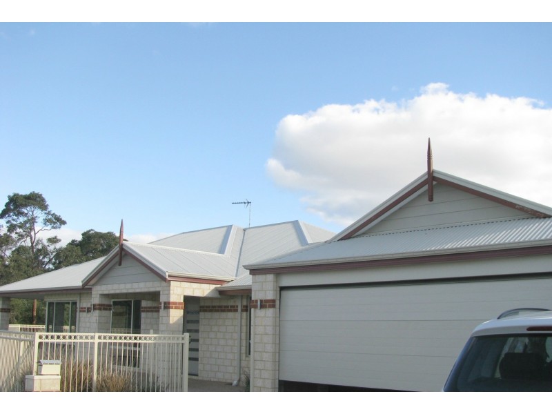 10 Pomeroy Boulevard, Australind WA 6233