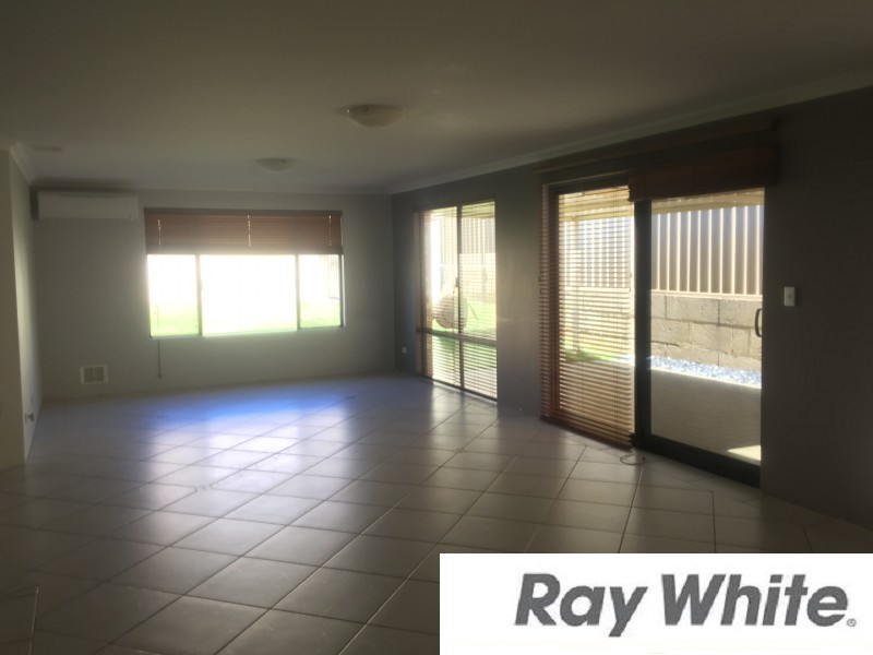 27 Possum Way, College Grove WA 6230