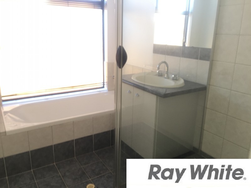 27 Possum Way, College Grove WA 6230